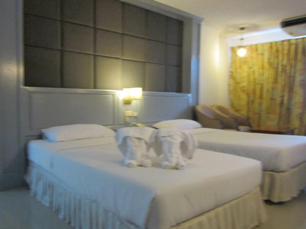 Lopburi Inn Hotel Cameră foto