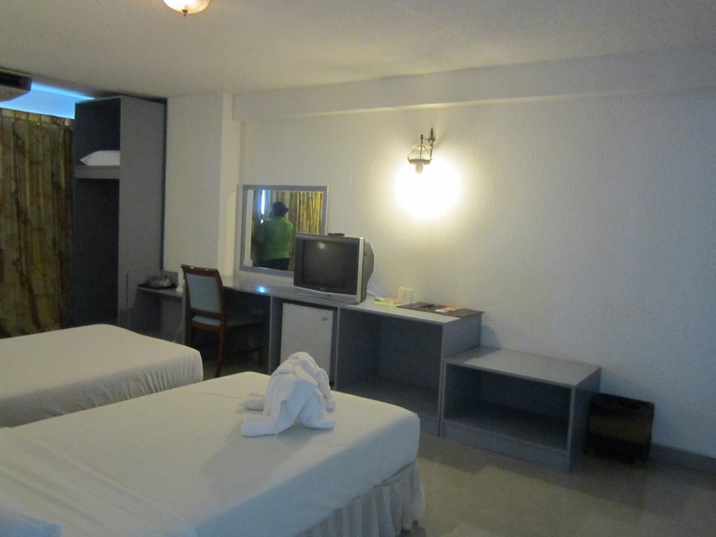 Lopburi Inn Hotel Cameră foto